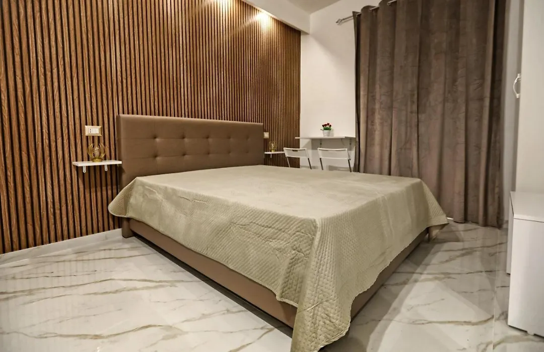 You And Me Room - 5 min dall'Aeroporto&Wi-Fi-1