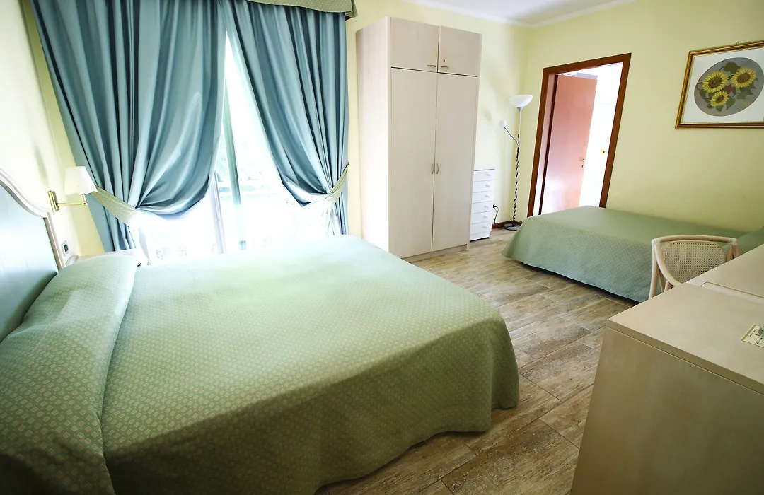 Hotel Siesta-1