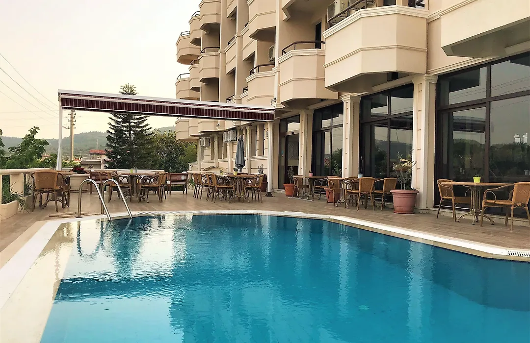 Lord Hotel-1