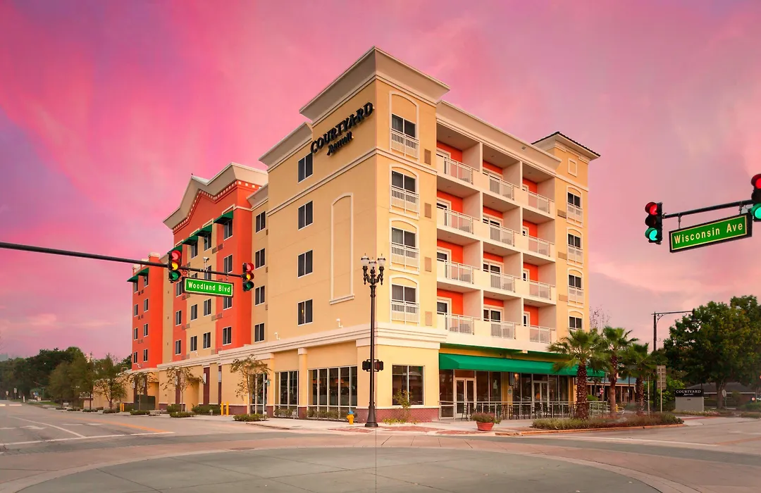 Courtyard By Marriott Deland Historic Downtown-1