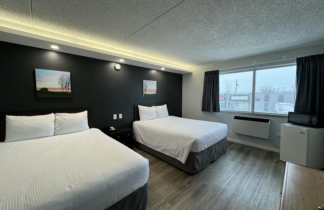 Travelodge By Wyndham Winnipeg Airport-1