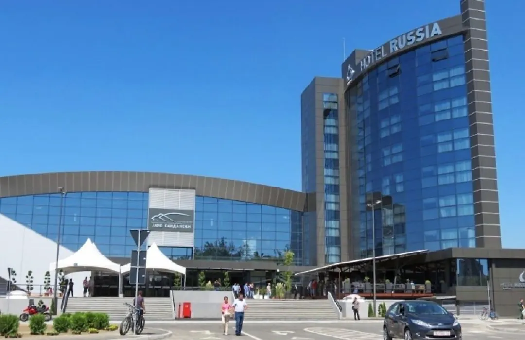 Hotel Russia-1