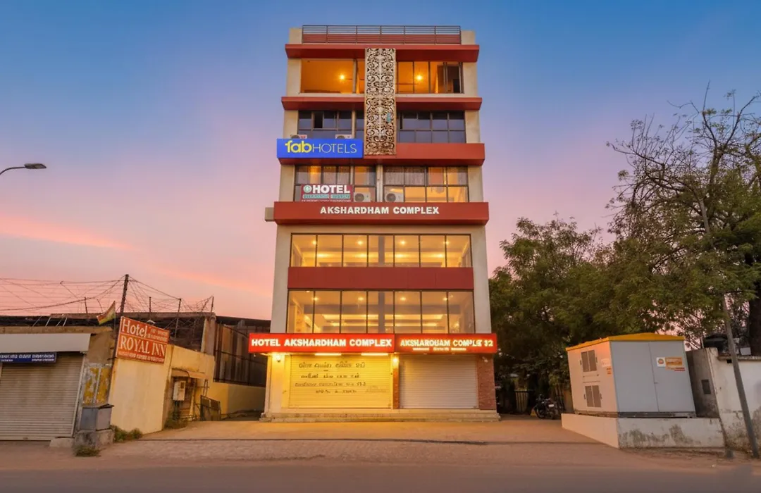 Fabhotel Green Park - Nr Geeta Mandir-1