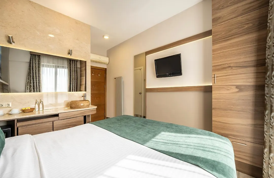 The Pera Hotel-1