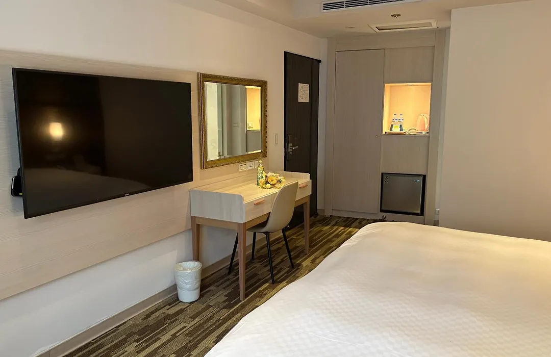 Grace Hotel-1