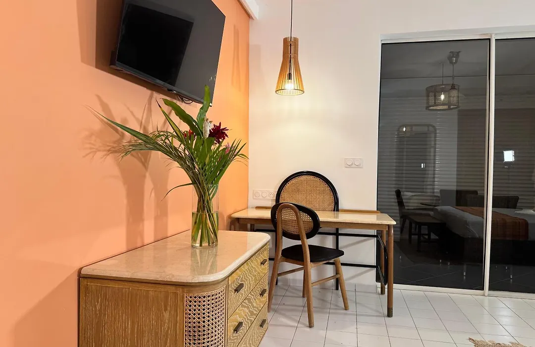 Résidence Le Vallon Guadeloupe Parc Piscine Appartements&Studios&Services hôteliers à la carte-1