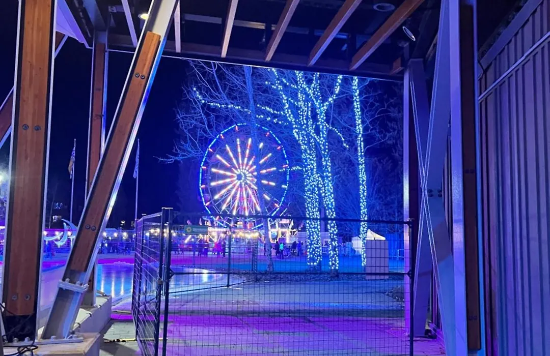 Cascade Lodge Whistler With Brand New Heat & Air Conditioning Pump, Front Desk Check In Services, Ski Valet Service, Bike Storage Room, Boot & Glove Dryer, 2 Hot Tubs, Year Round Heated Swimming Pool, Gym, Sauna, Change Rooms & Showers, Wifi & Cable-1