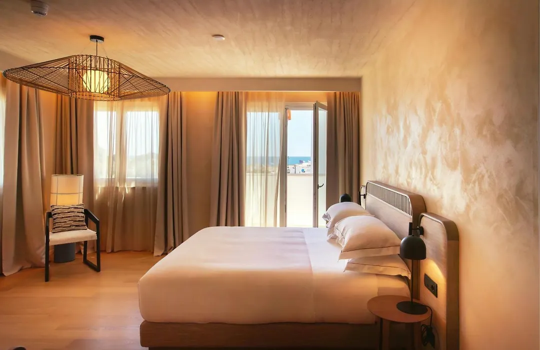 Cala Ponte, a Tribute Portfolio Hotel-1