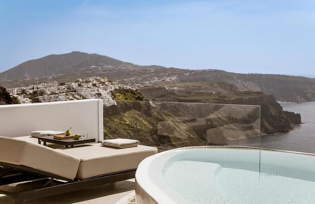 Aqua Luxury Suites by NOMÉE Hospitality Group-1
