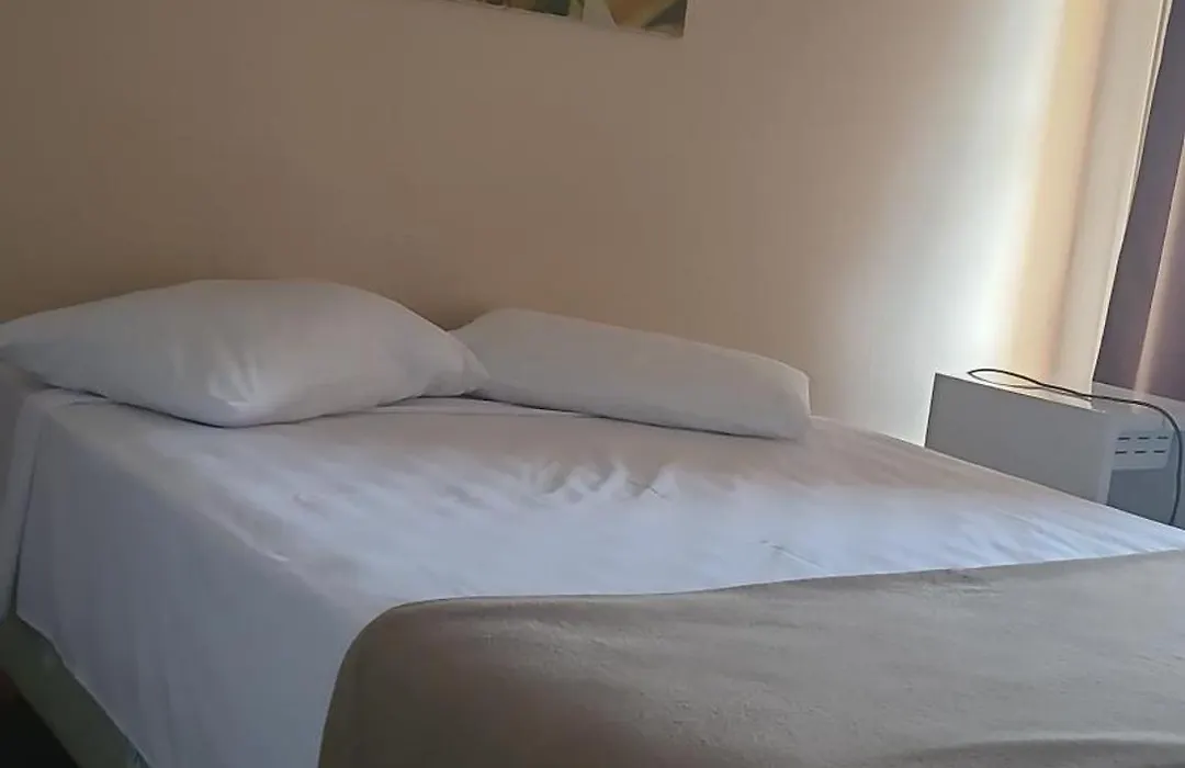 Hotel Pelicano-1