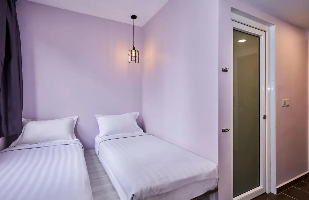 Ibis Budget Singapore Pearl-1