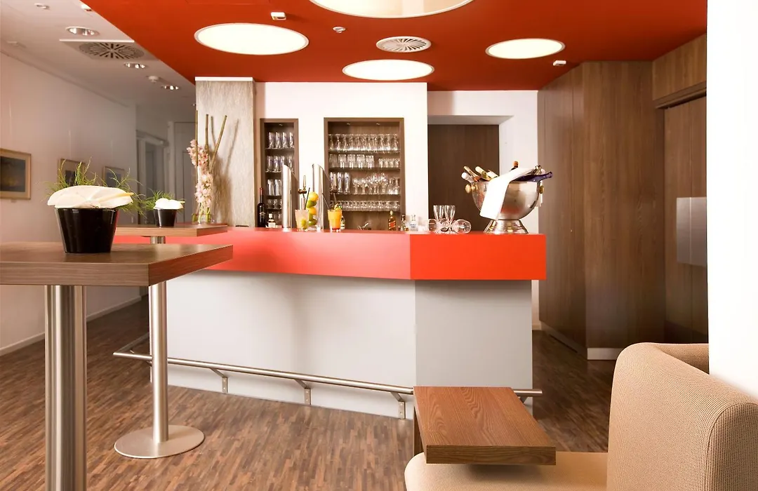 Ausbildungshotel St. Theresia-1