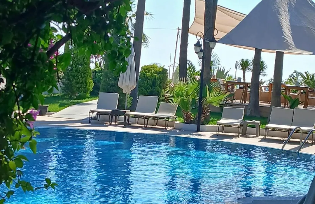 On Hotel-1