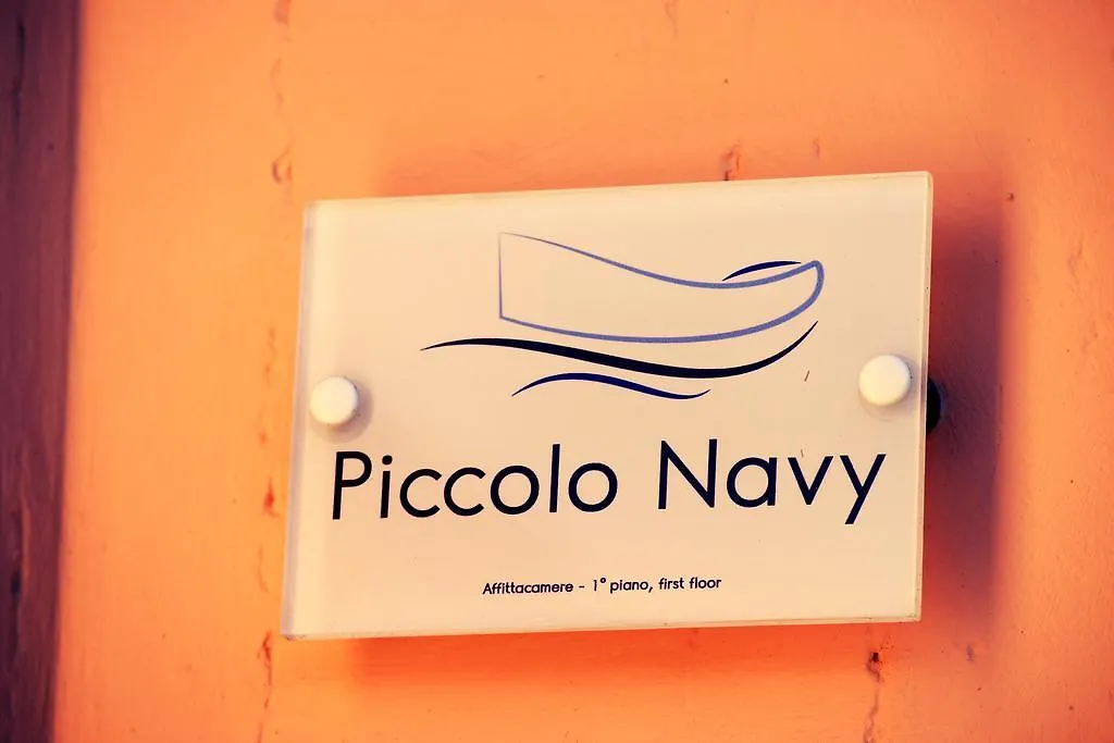 Piccolo Navy-1