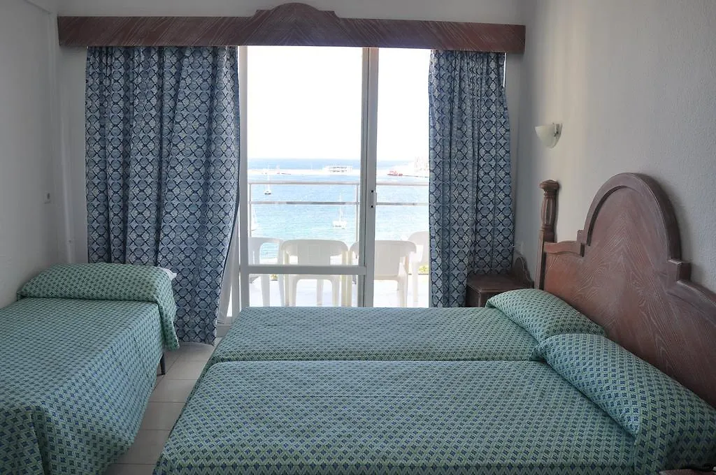 Hotel Neptuno-1