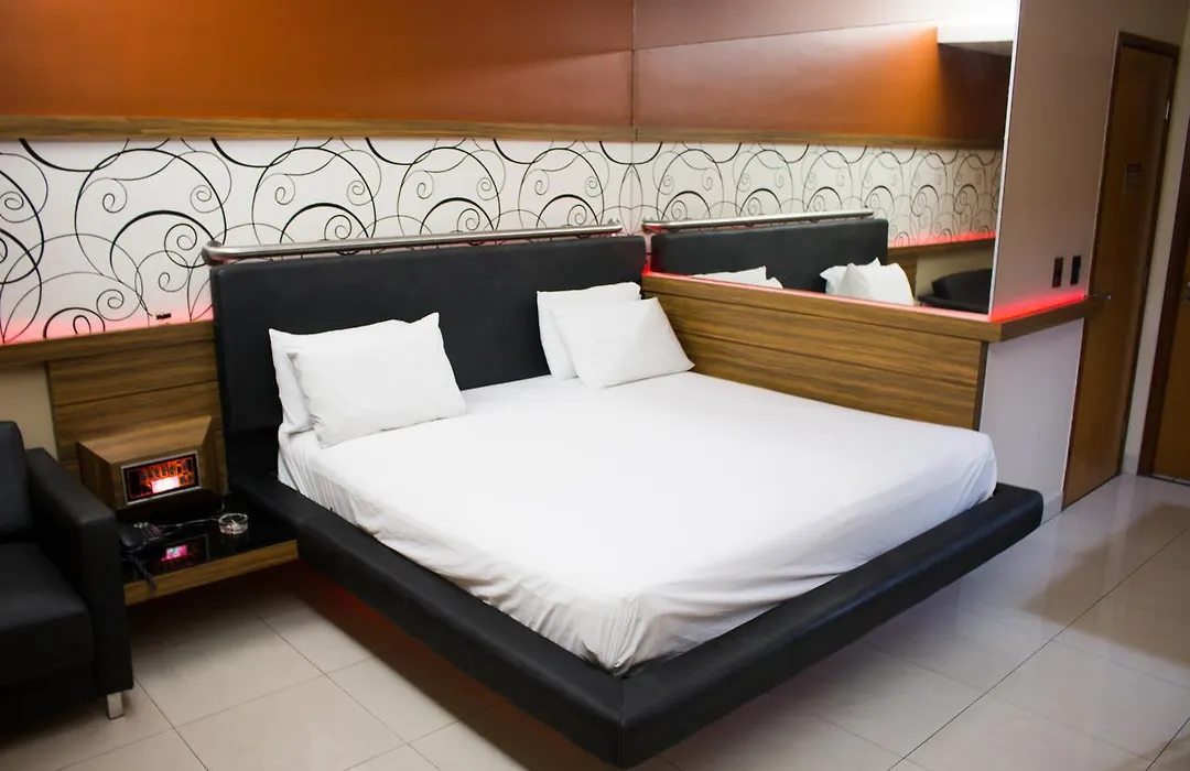 Villa Verde Motel (Adults Only)-1