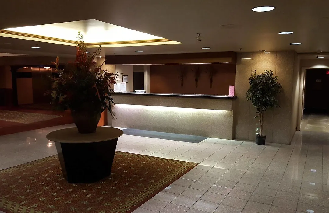 Rodeway Inn Akron-1