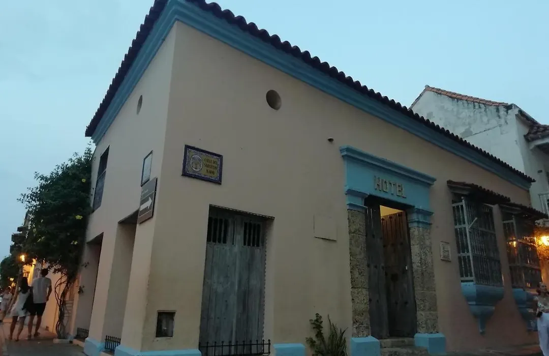 Hotel Puertas De Cartagena-1
