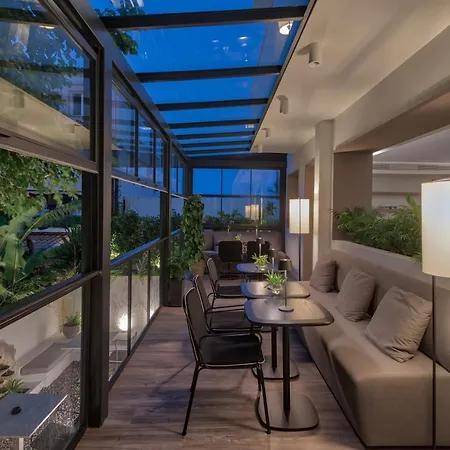 Bitzaro Boutique Hotel-2