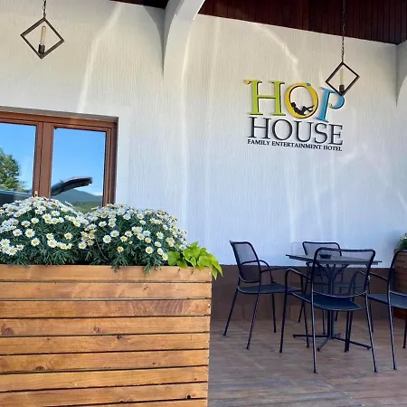Hop House Garni Hotel-3