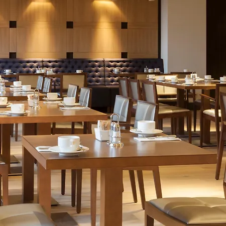 Madrid Marriott Auditorium Hotel & Conference Center-2