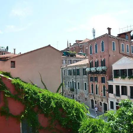Hotel Iris Venice-3