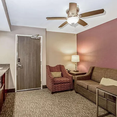 La Quinta By Wyndham Kearney-3