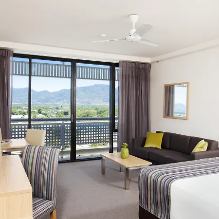 Rydges Esplanade Resort Cairns-3