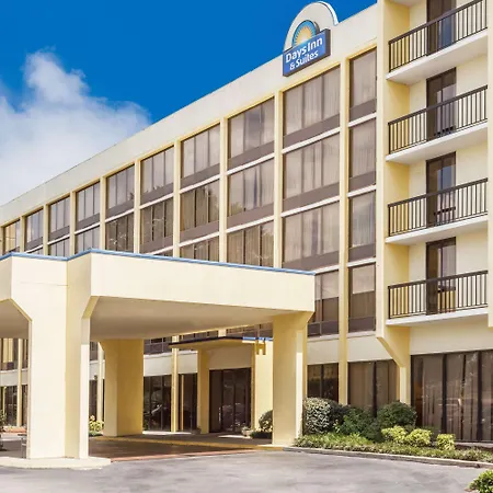 Days Inn & Suites By Wyndham Se Columbia Ft Jackson-2