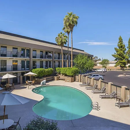 Quality Inn Phoenix North I-17-3