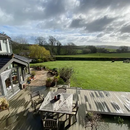 Downton Lodge Country Bed And Breakfast And; Self Catering-3