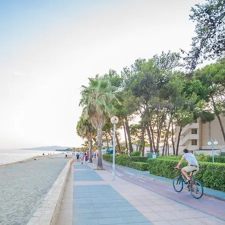 Ona Internacional Apartments-3
