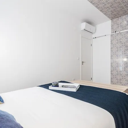 Lisbon Airport Suites-2