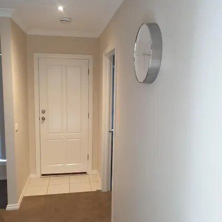 Pacific Werribee Home 25 Min Cbd Airport-2