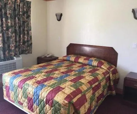 Travel Inn Motel-3