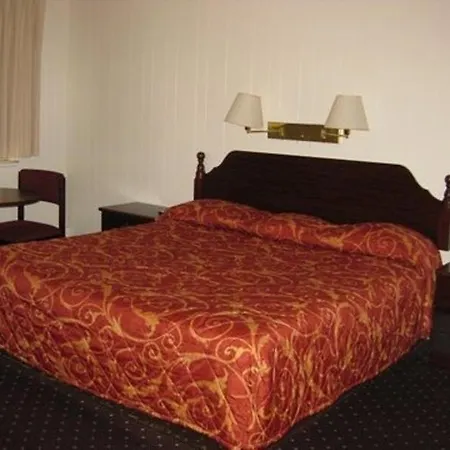 Tomac Motor Inn-2