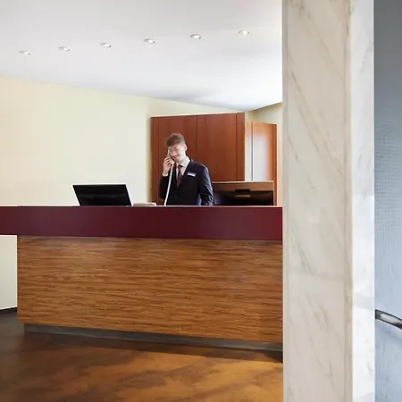 Hotel Central Hamburg-2
