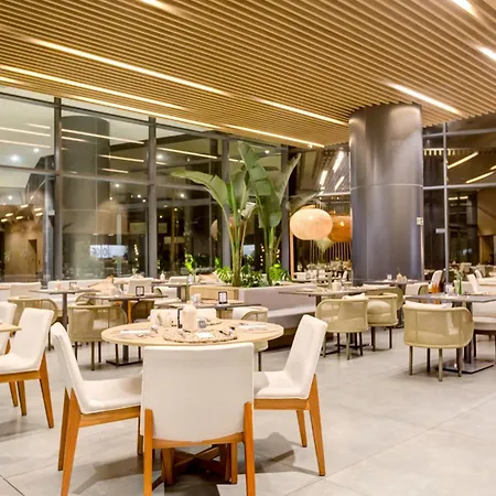 DoubleTree by Hilton Porto Alegre-3