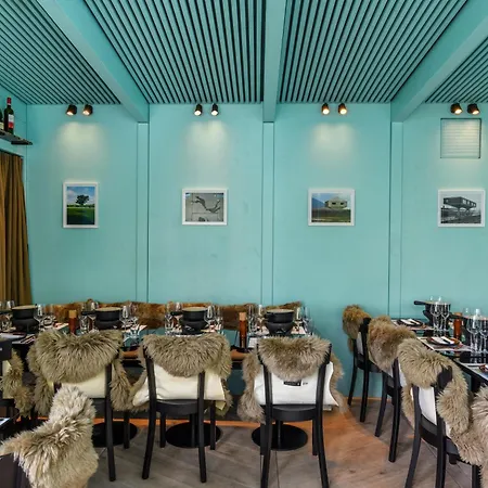 Boutique & Art Hotel Helvetia-2