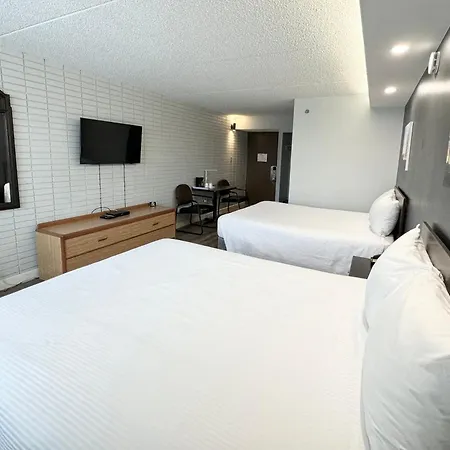 Travelodge By Wyndham Winnipeg Airport-3