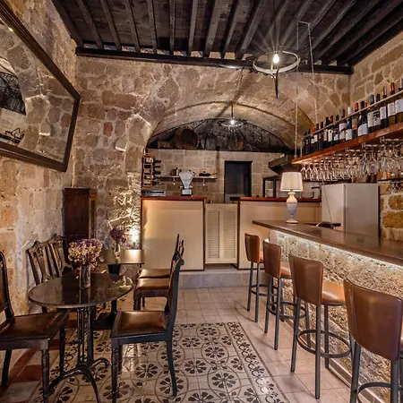 Saint Michel Boutique Hotel-3