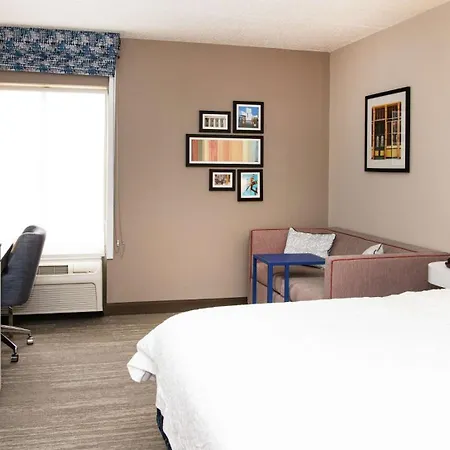 Hampton Inn Cleveland-Solon-2