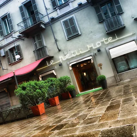 Le Petit Hotel-3