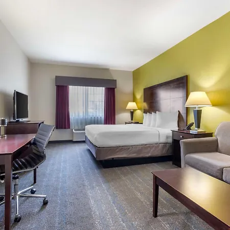 Best Western Plus Mansfield Inn & Suites-2
