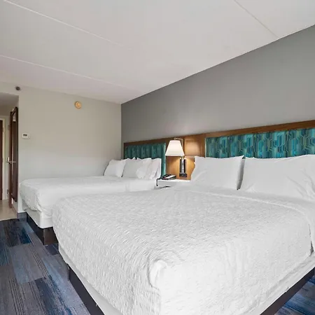 Hampton Inn Ridgefield Park-2