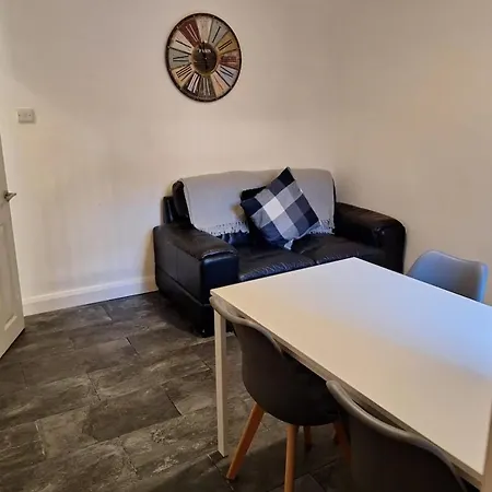 Private Room On Donegall Road In Central Belfast-3