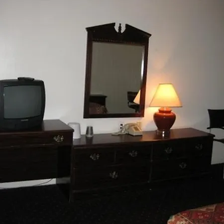 Tomac Motor Inn-3