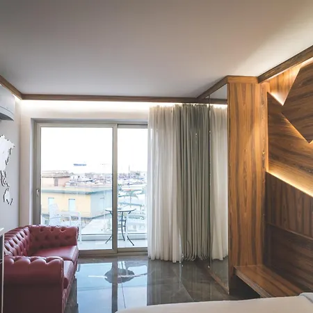 Upper - Boutique Hotel-2