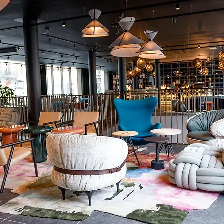 Motel One Antwerp-3