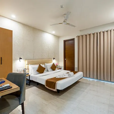 Aadat Hotel Subhash Chowk Gurgaon-3